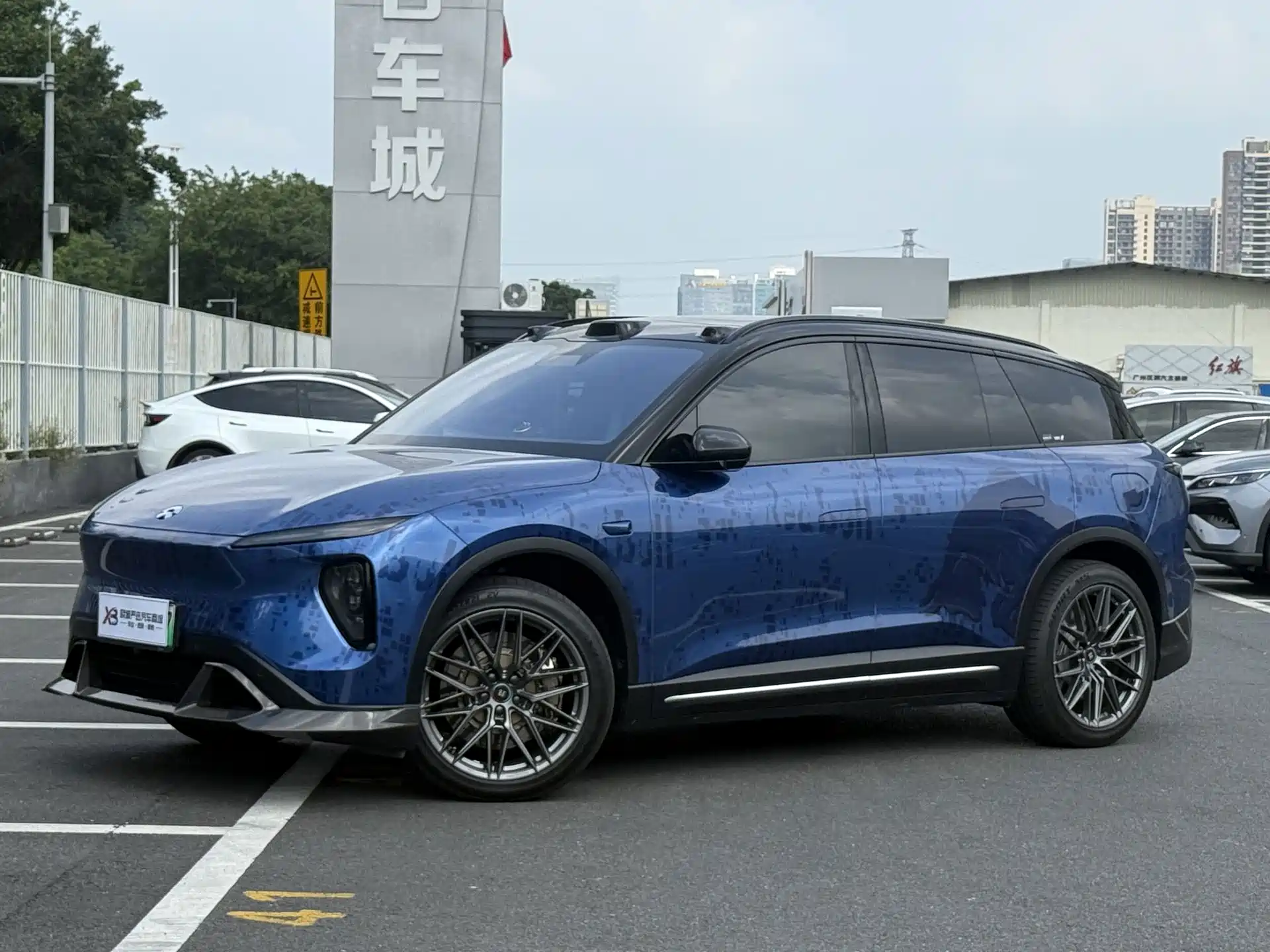 Фото 1 - NIO ES6