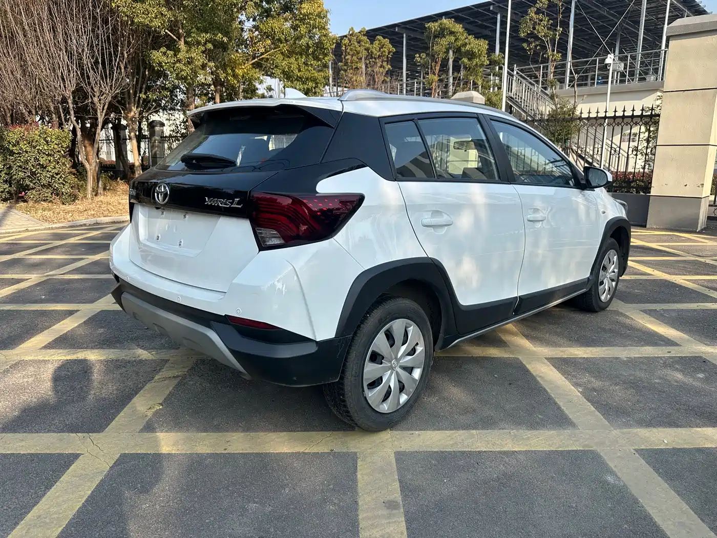Toyota YARiS L Zhi Xuan 2022 1.5L CVT Leading PLUS Edition фото 6