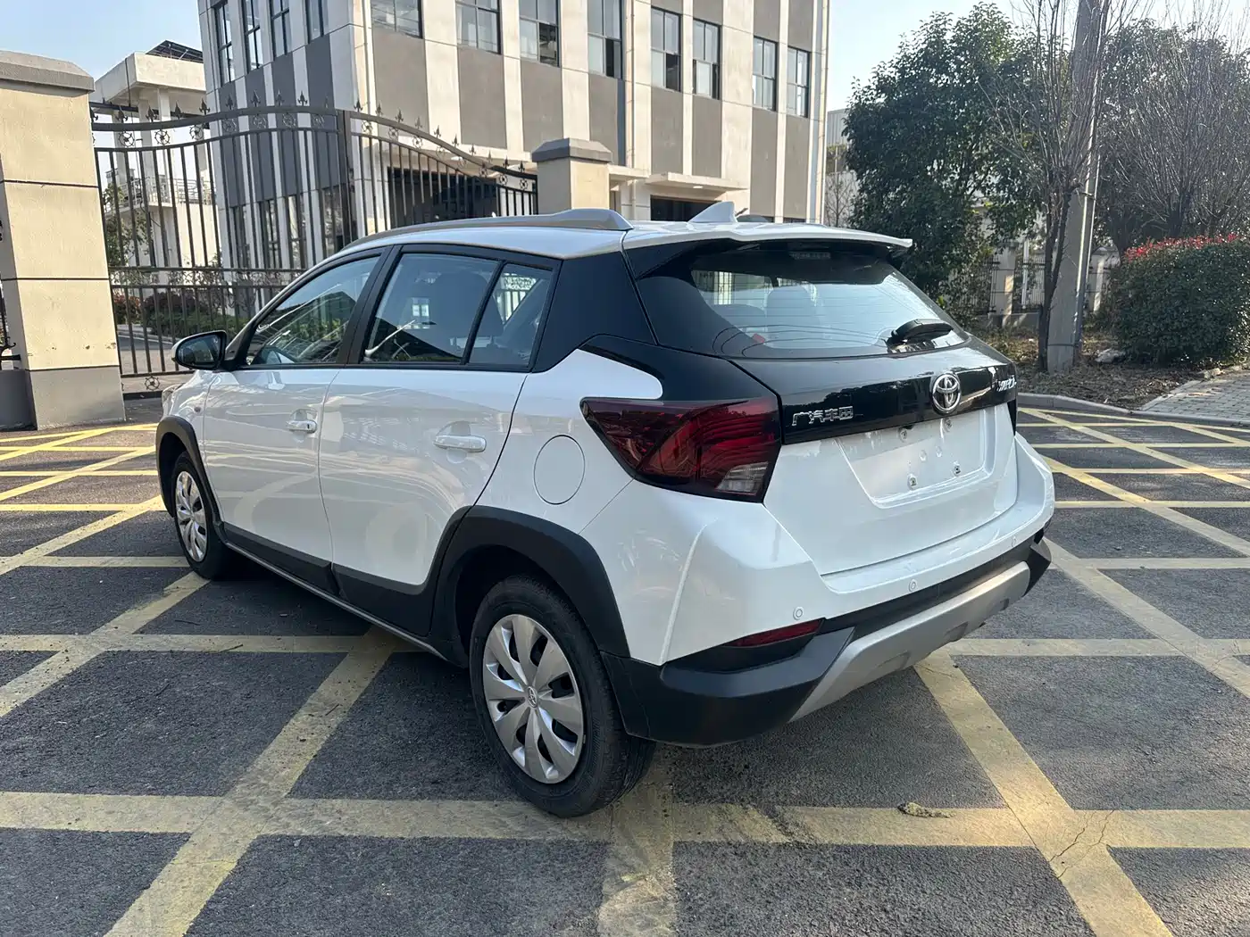 Toyota YARiS L Zhi Xuan 2022 1.5L CVT Leading PLUS Edition фото 5