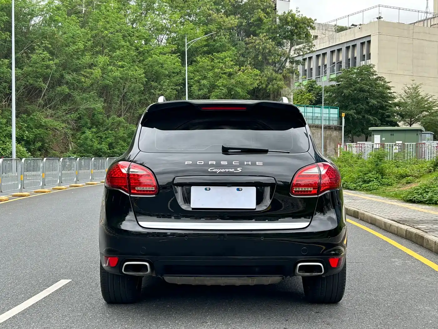 Porsche Cayenne 2011 Cayenne S 4.8L фото 16