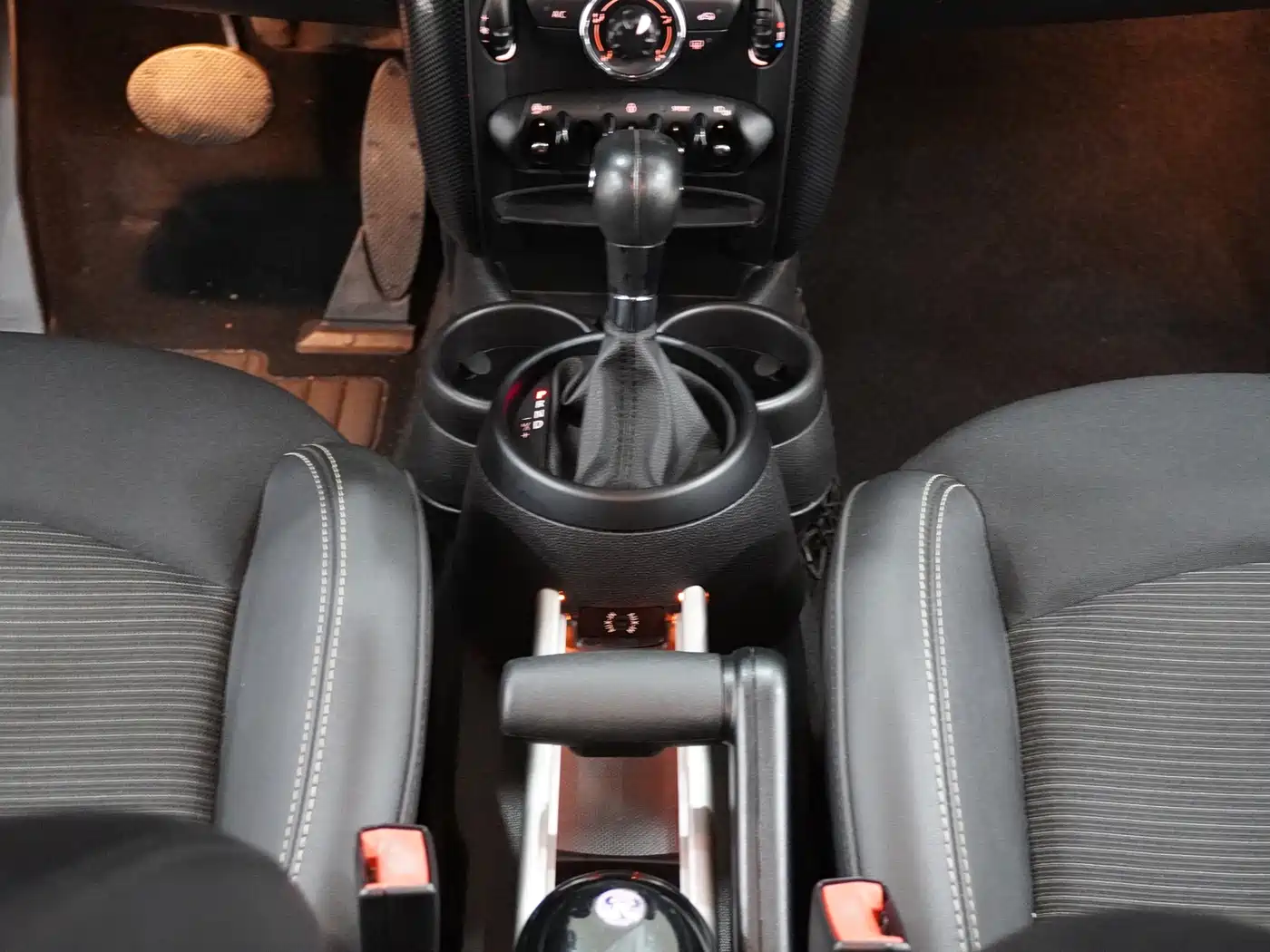 MINI COUNTRYMAN 2014 2014 1.6T COOPER ALL4 Fun