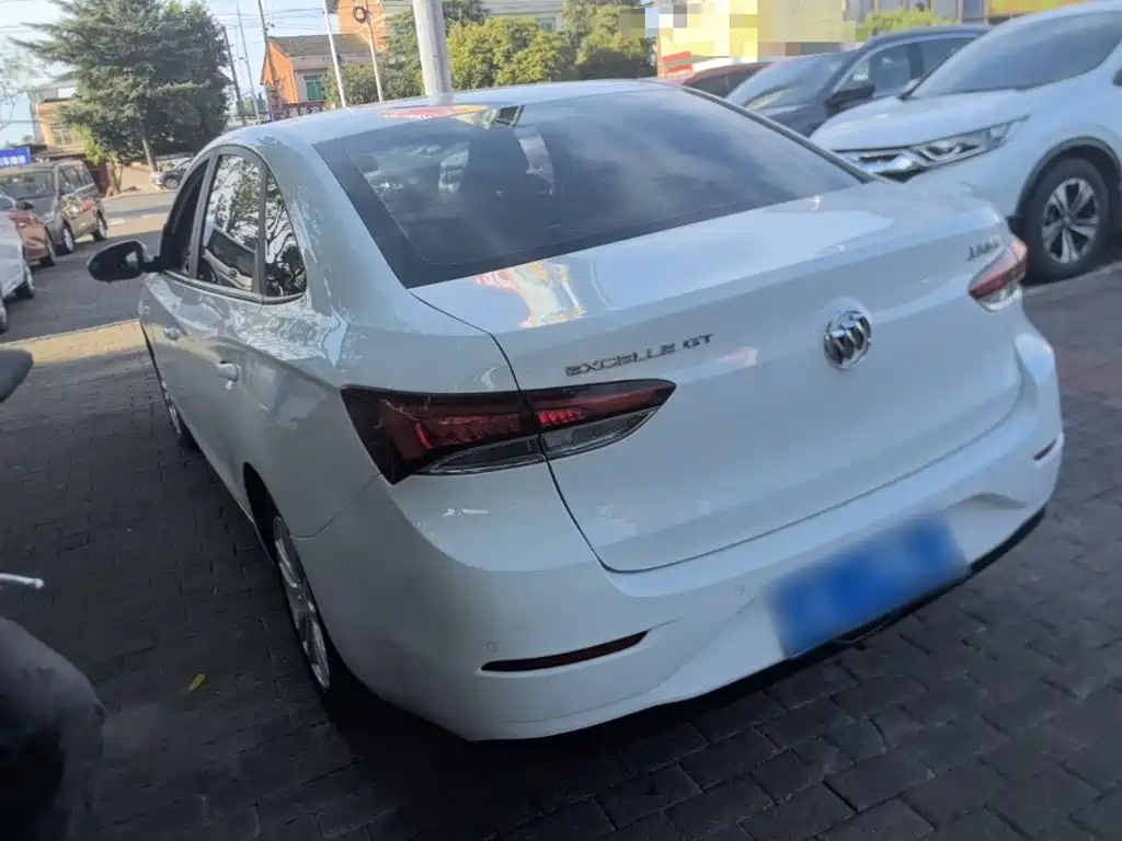 Фото 5 - Buick Excelle