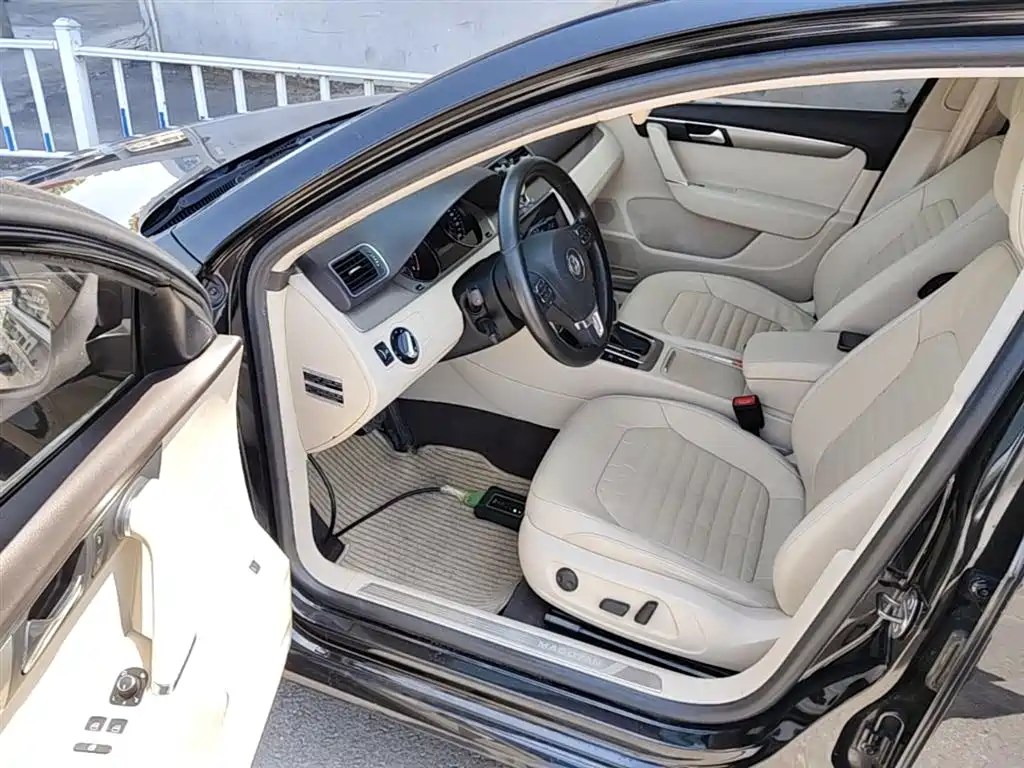 Volkswagen Magotan 2013 1.8TSI Luxury фото 16