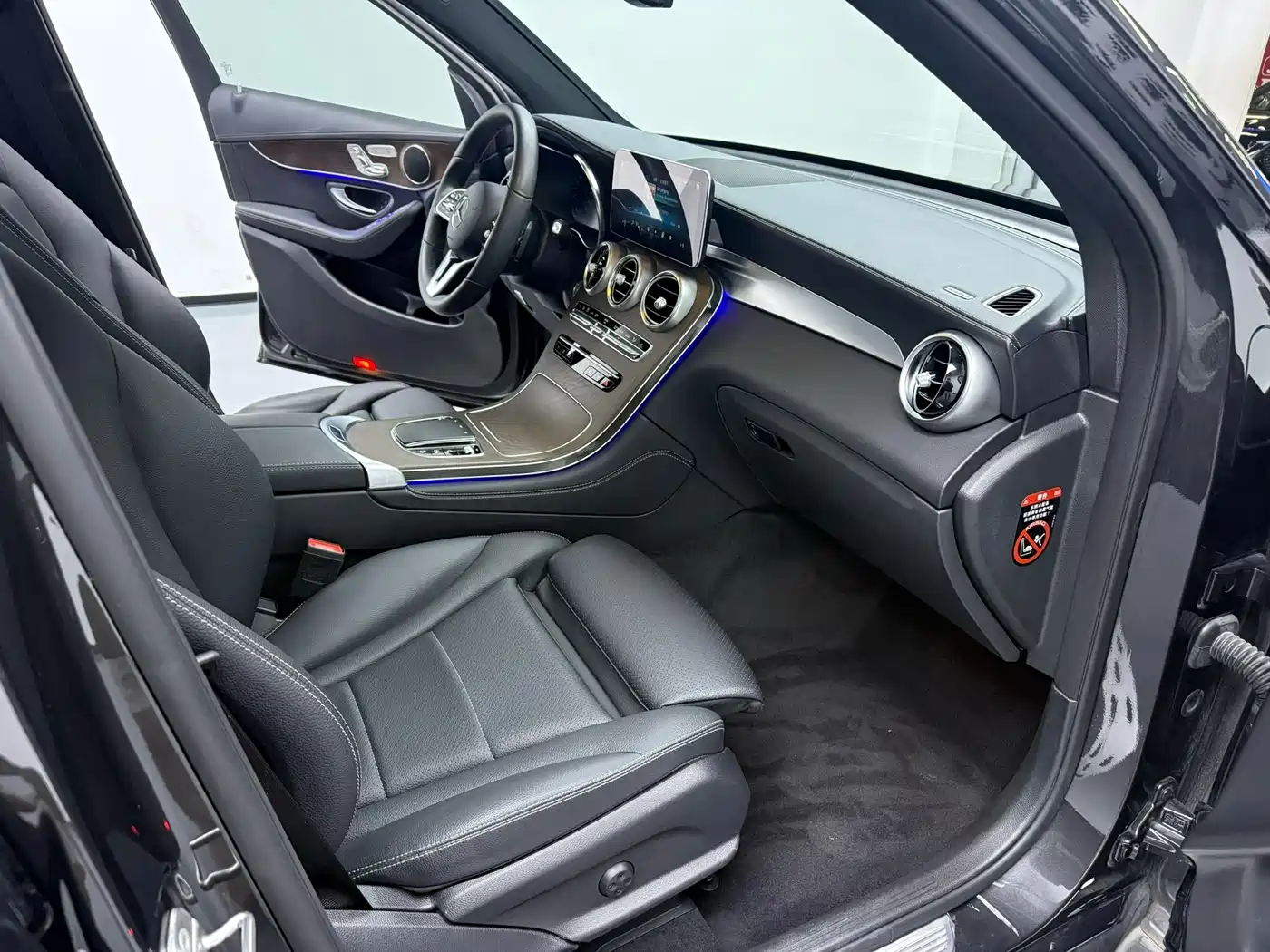Mercedes-Benz GLC 2021 GLC 300 L 4MATIC Sporty фото 2