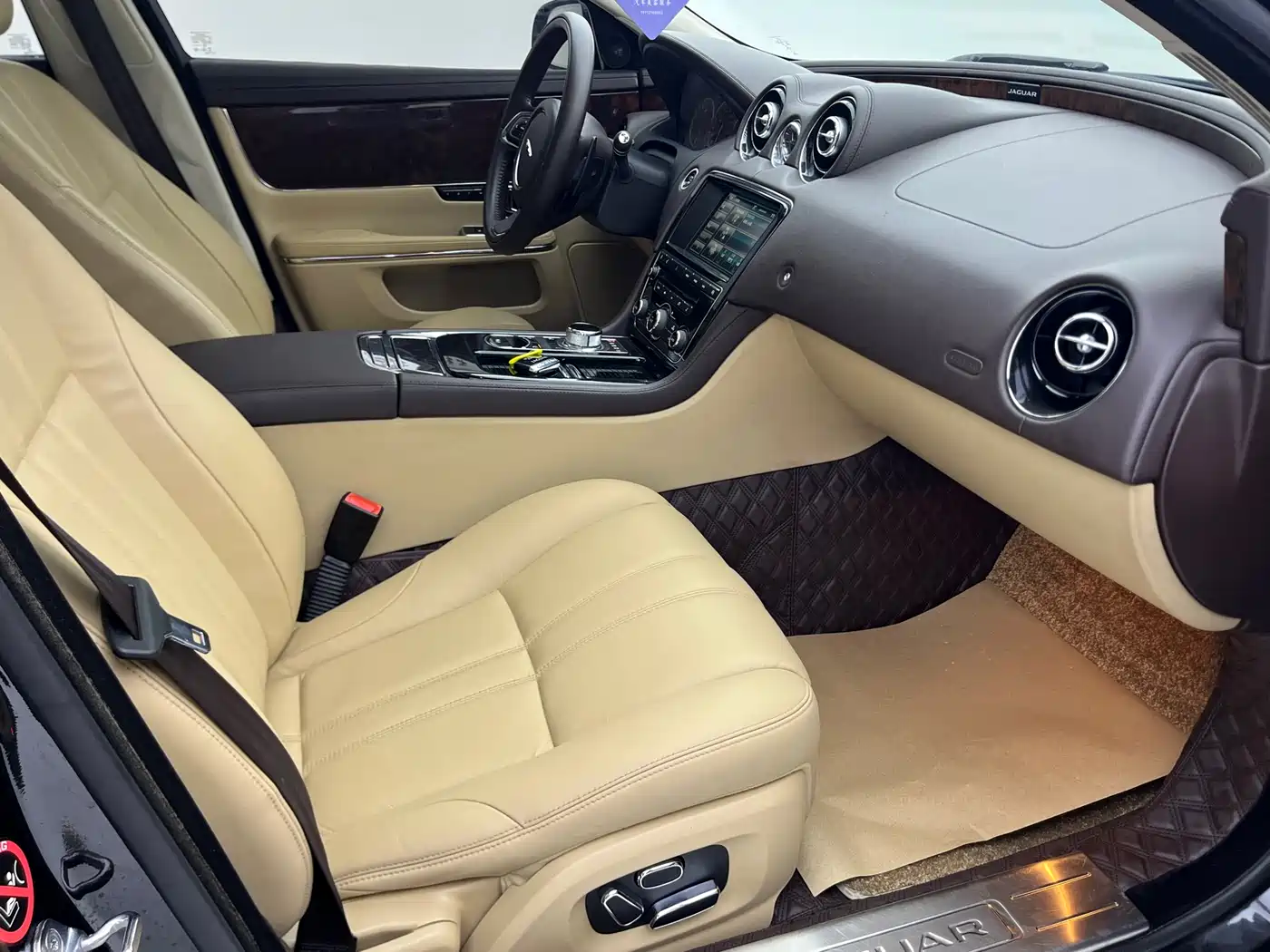Jaguar XJ 2015 XJL 3.0 SC 2WD Panorama Business Edition фото 6
