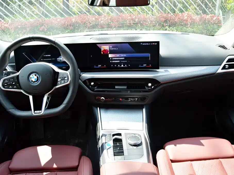 BMW i3 2025 eDrive 40 L Shadow Night Package фото 12