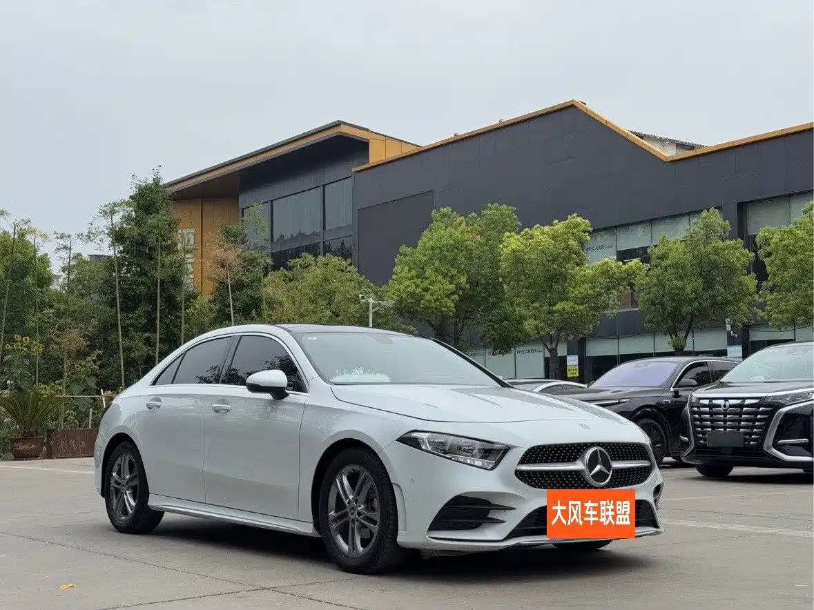 Mercedes-Benz A-Class 2022 Facelift A 180 L Sport Sedan фото 3