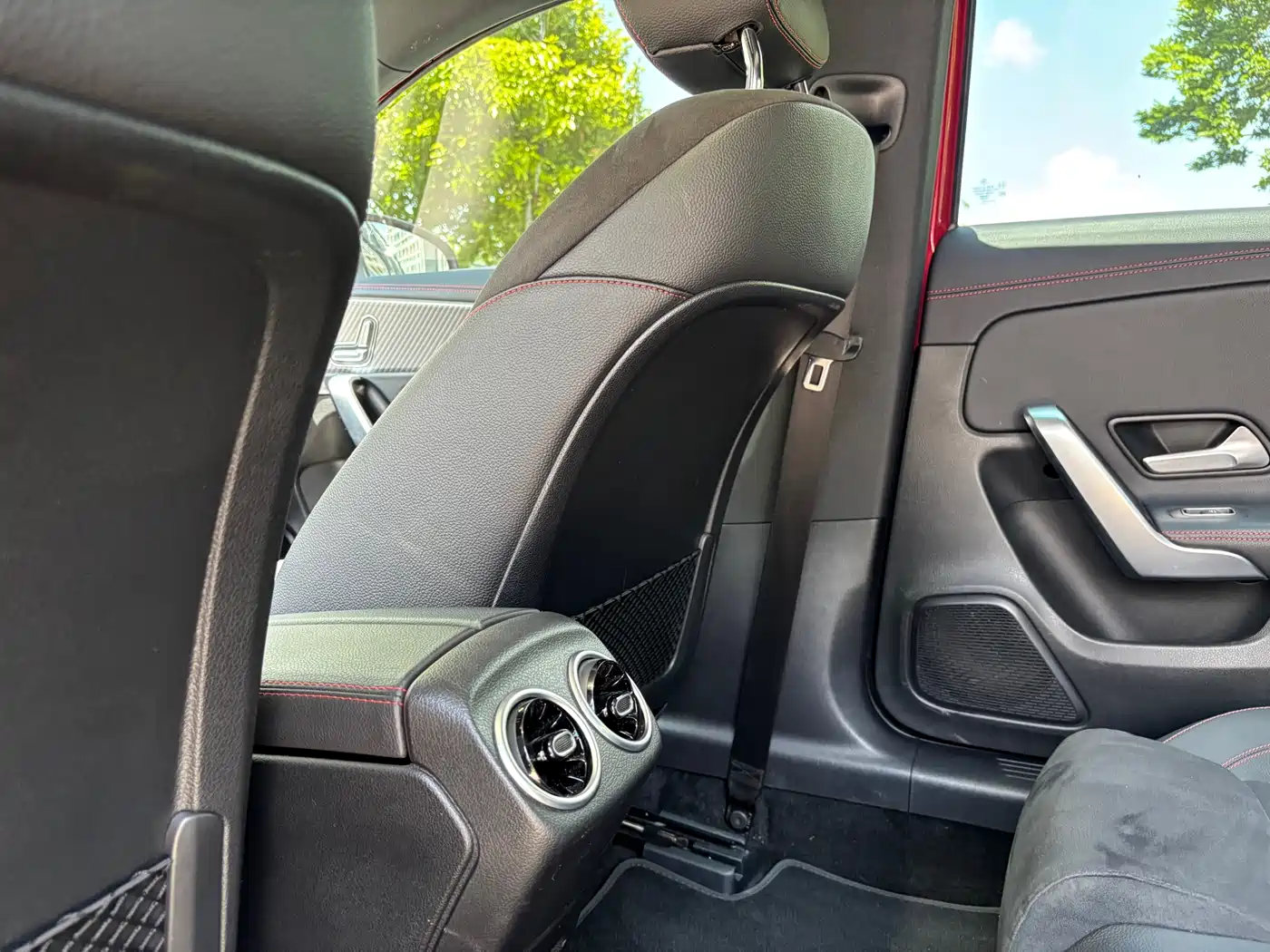 Mercedes-Benz A-Class 2024 Facelift A 200 L Fashion фото 19