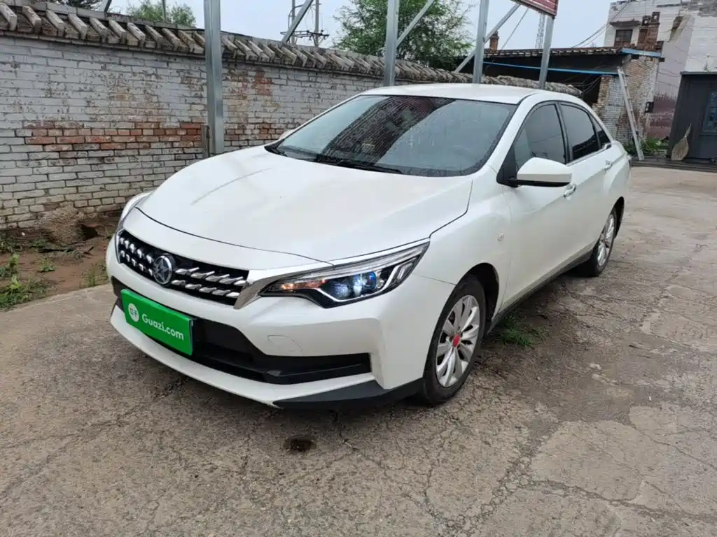 Venucia D60 2019 100K Glory 1.6L Entry Manual Chen Shang Edition China VI