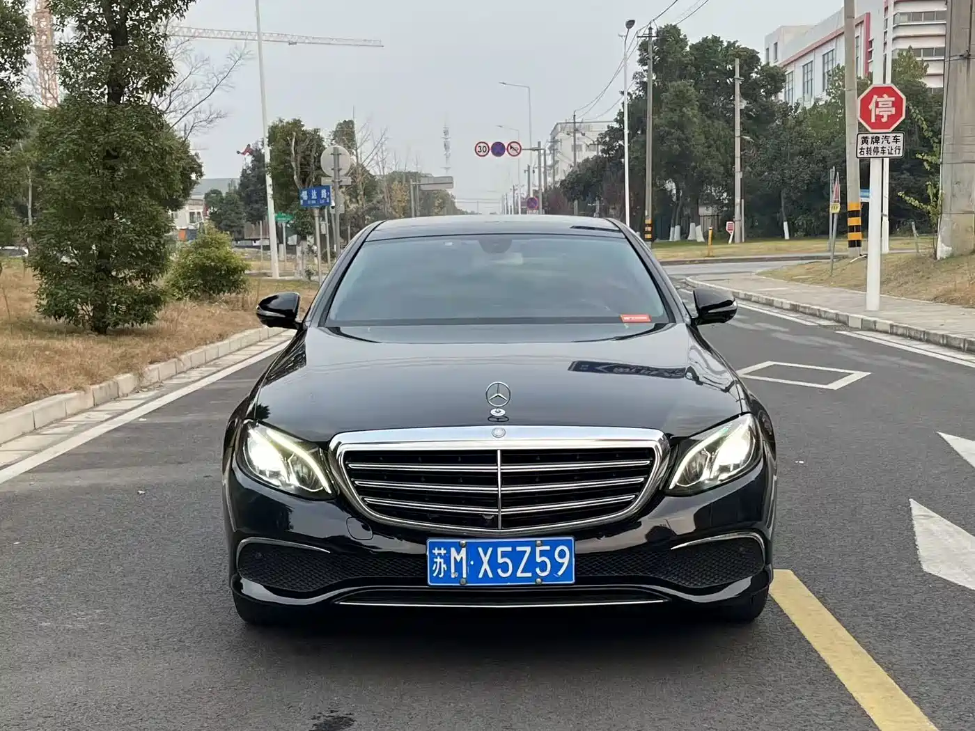 Mercedes-Benz E-Class 2020 E 300 L Luxury Model фото 2