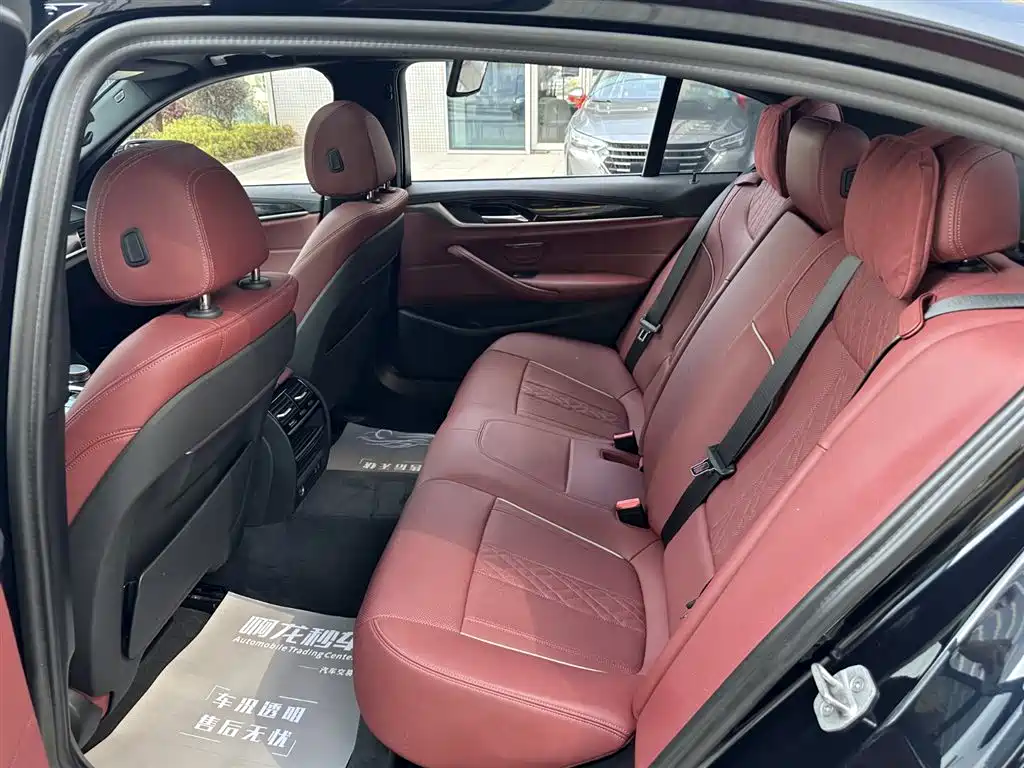 BMW 5 Series 2022 Model Second Facelift 525Li M Sport Package фото 13