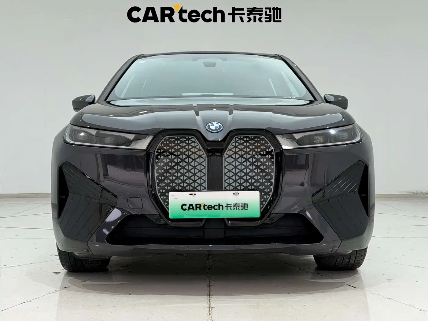 BMW iX 2022 xDrive40 фото 2