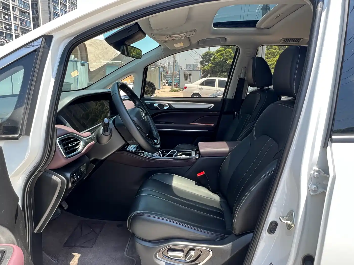 GAC Trumpchi Trumpchi M6 2023 PRO 270T DCT Luxury Edition фото 10
