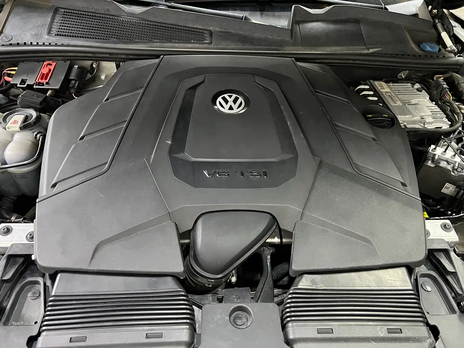 Фото 14 - Volkswagen Touareg