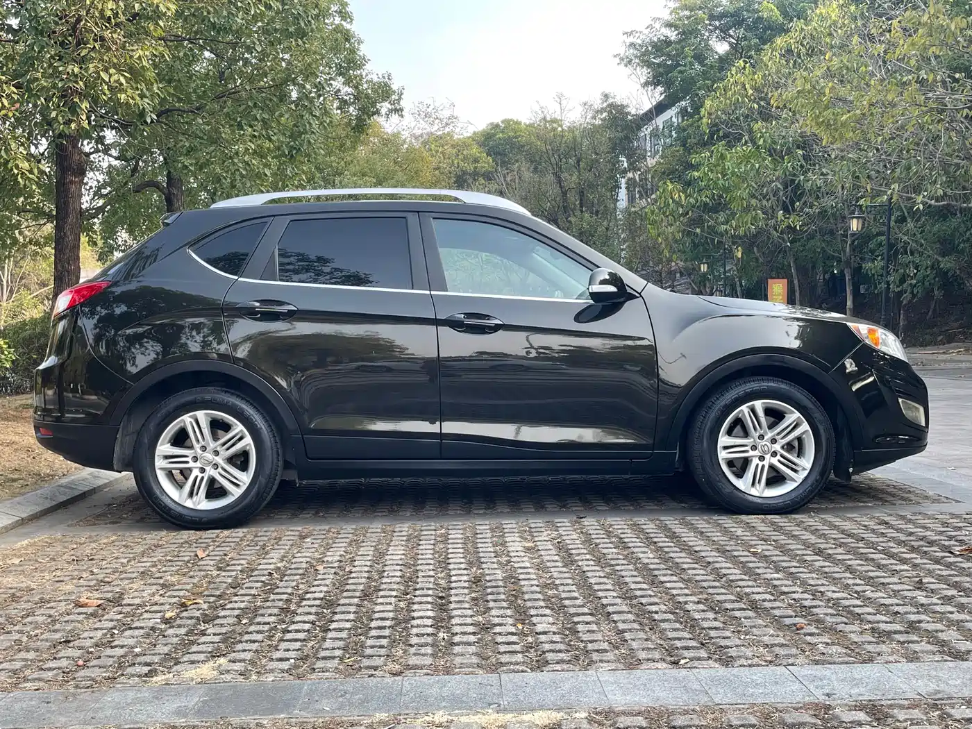 GAC Trumpchi Trumpchi GS5 2014 2.0L Automatic 2WD Premium Edition фото 4