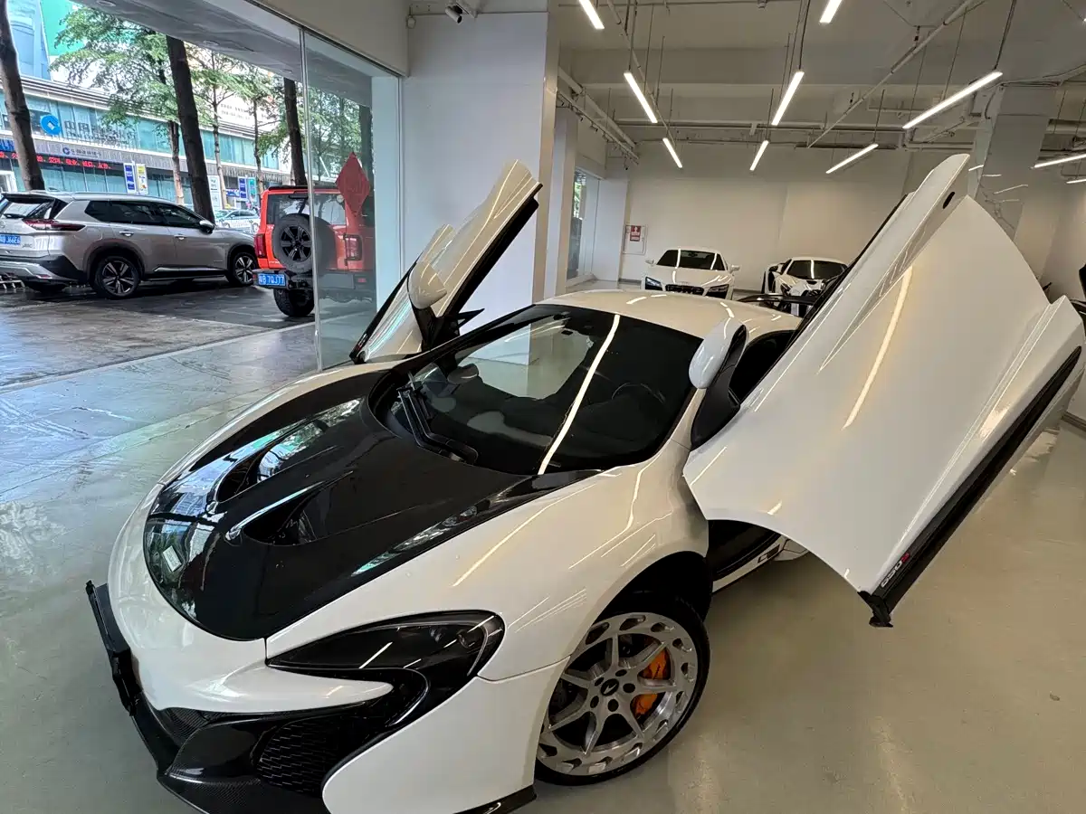 McLaren 650S 2014 3.8T Coupe фото 8