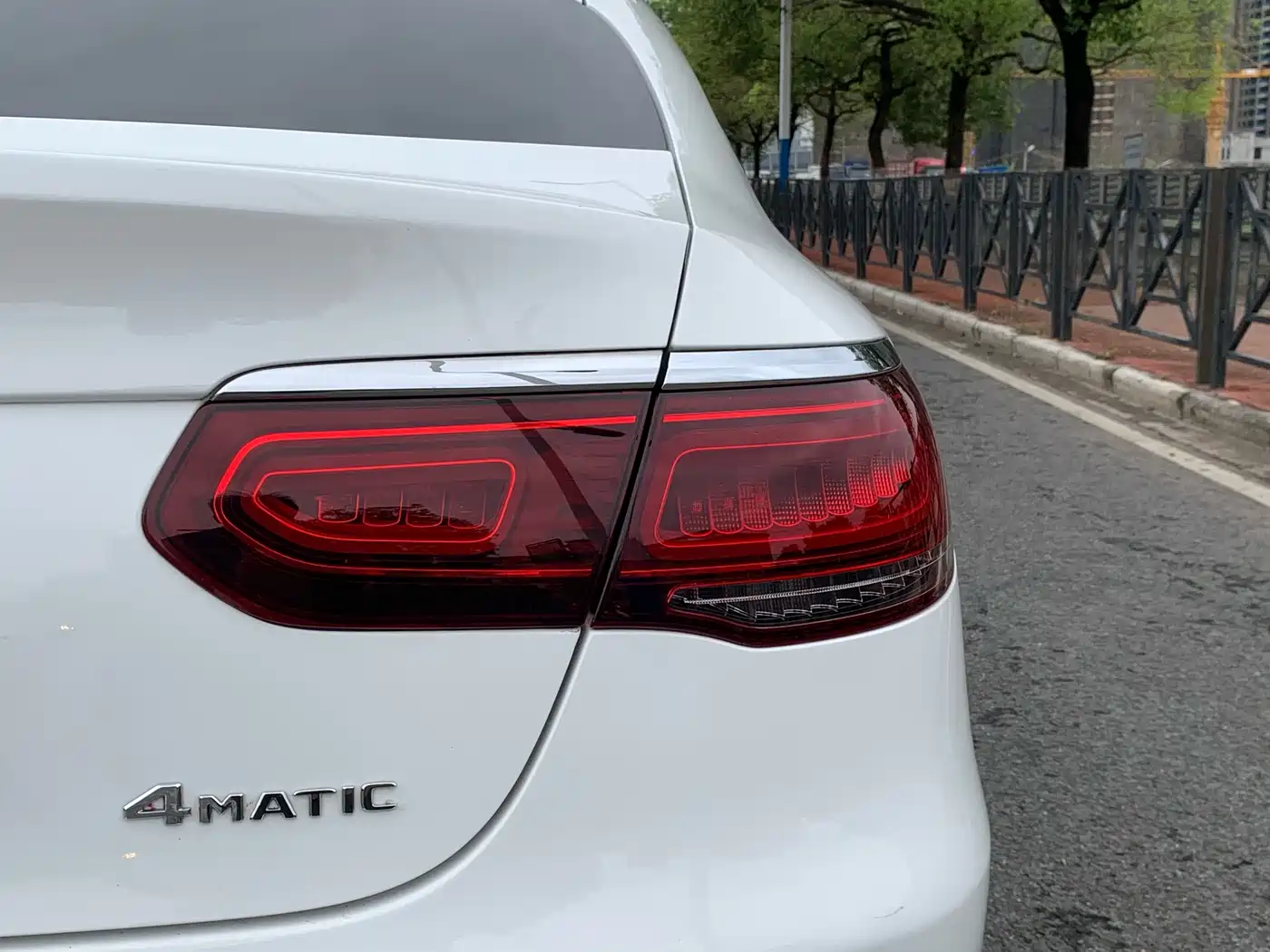Mercedes-Benz GLC Coupe 2020 GLC 260 4MATIC Coupe SUV фото 12