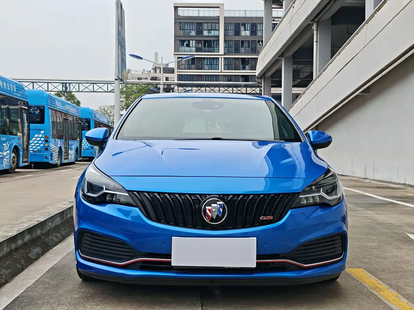 Photo 2 - Buick Verano