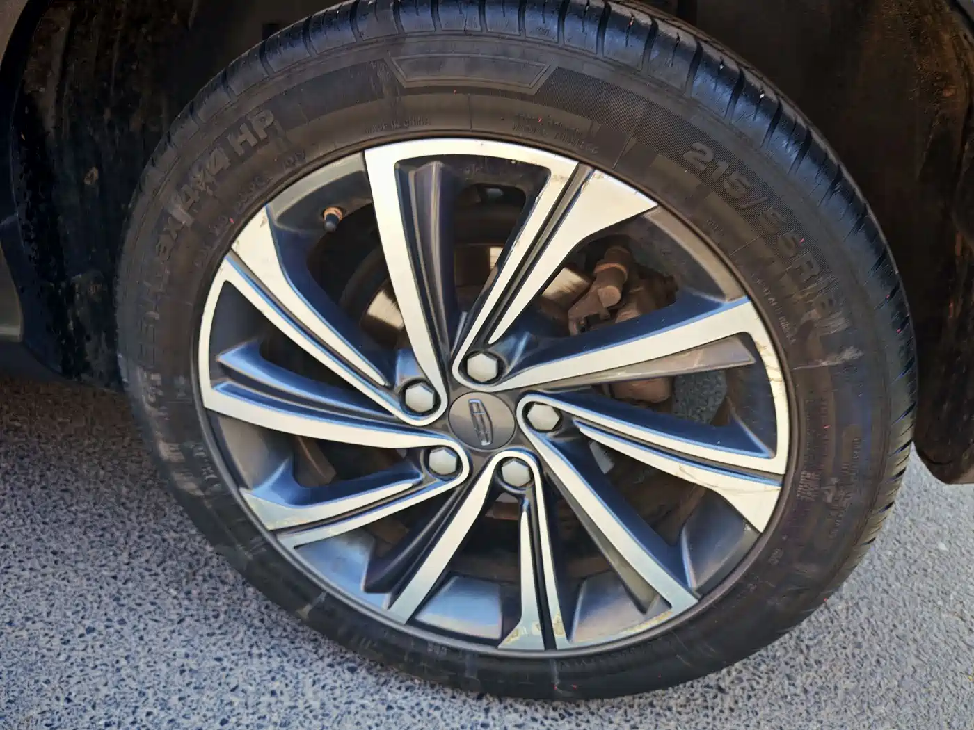 GEELY AUTOMOBILE BINYUE