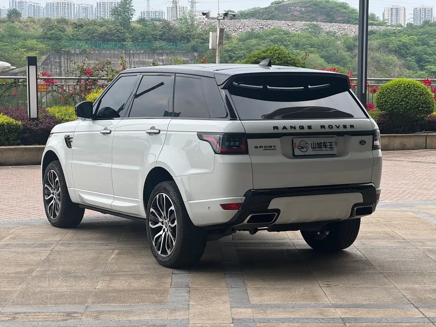 Land Rover Range Rover Sport 2018 3.0 SC V6 Fashion Genesis DYNAMIC фото 5