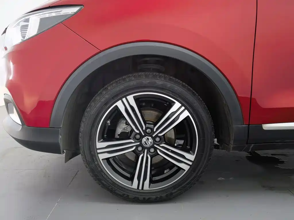 Фото 17 - MG ZS