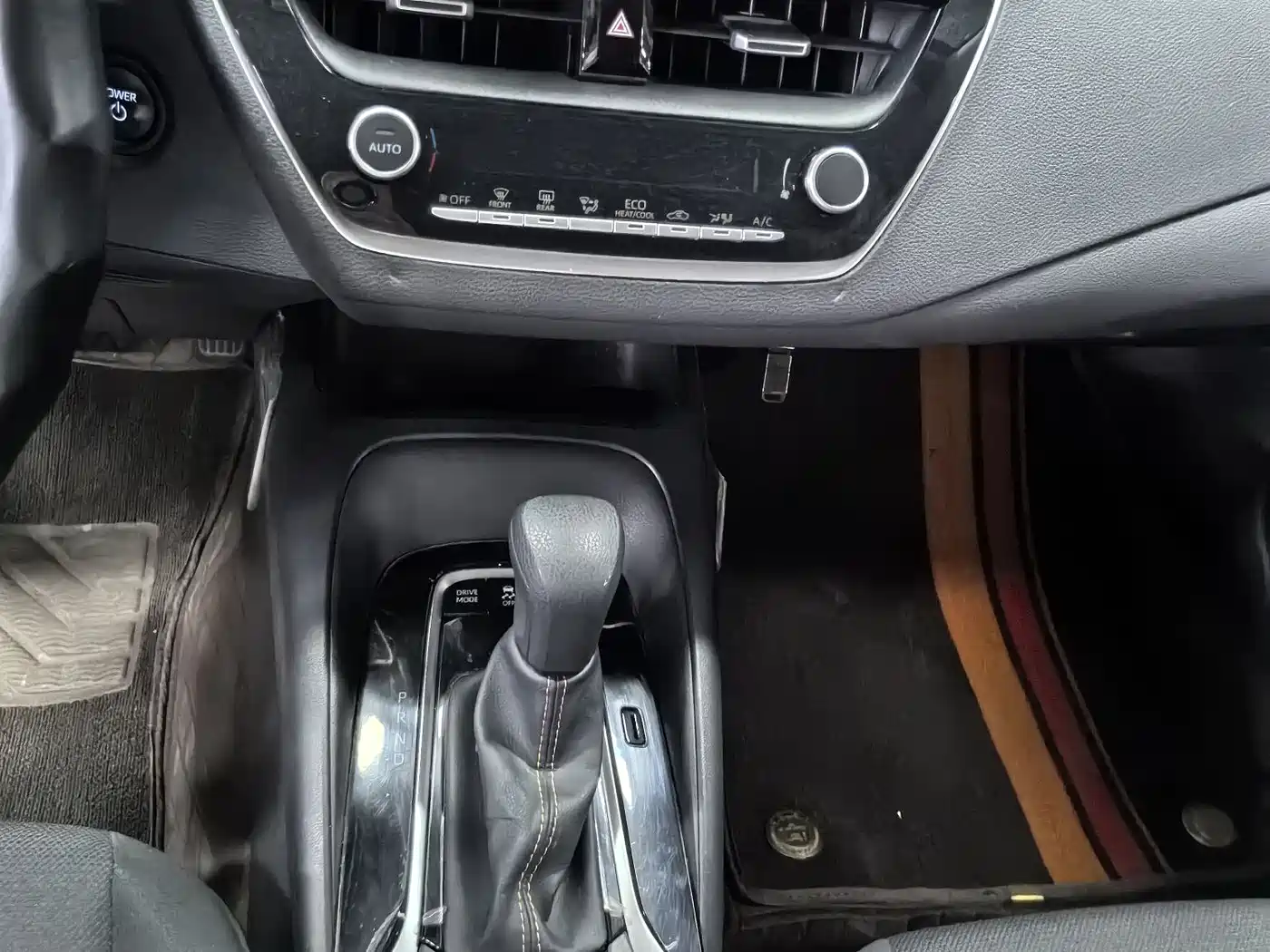 Toyota Levin 2024 Smart Hybrid 1.8L Knight Edition фото 12