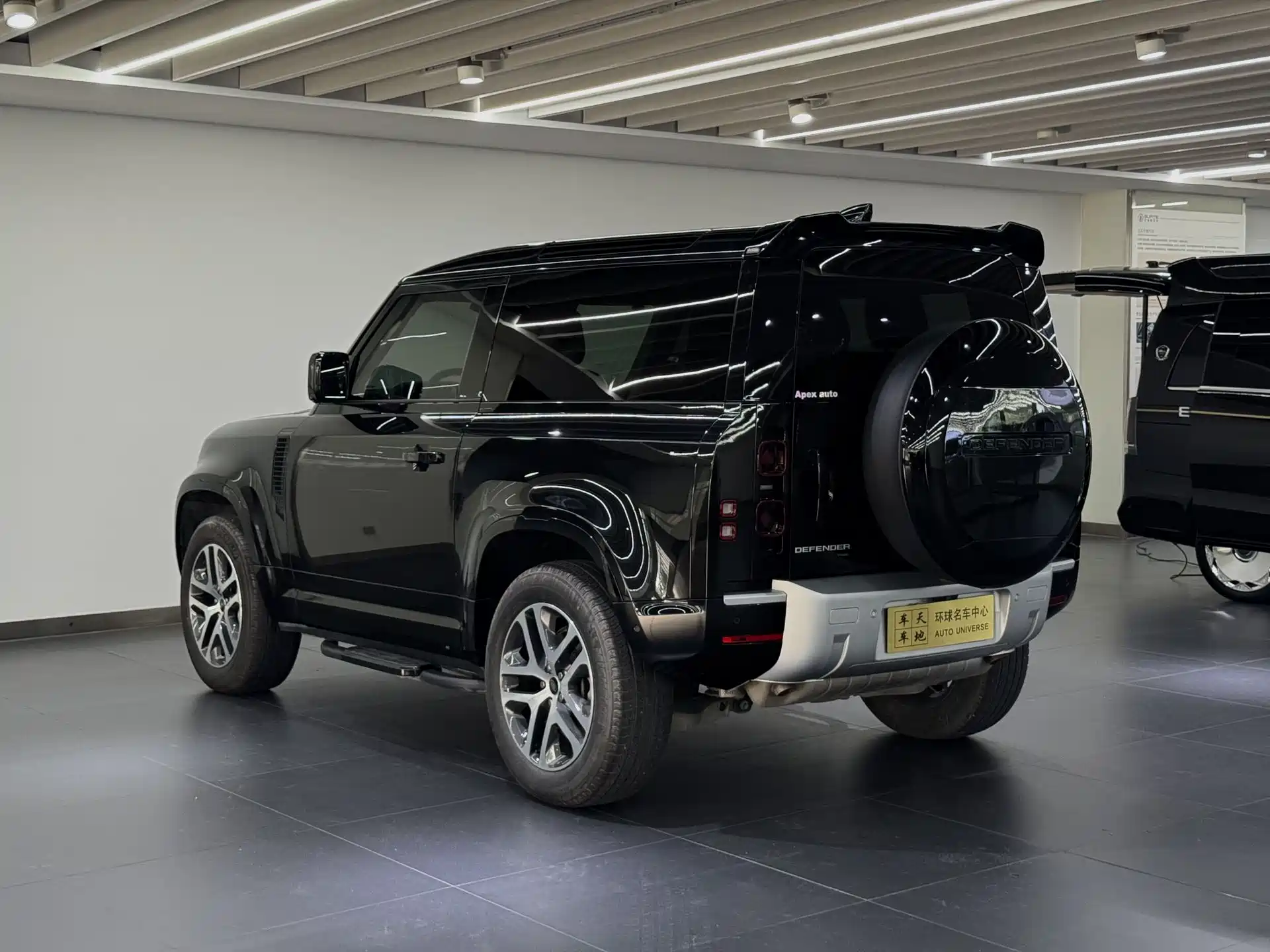 Фото 7 - Land Rover Defender