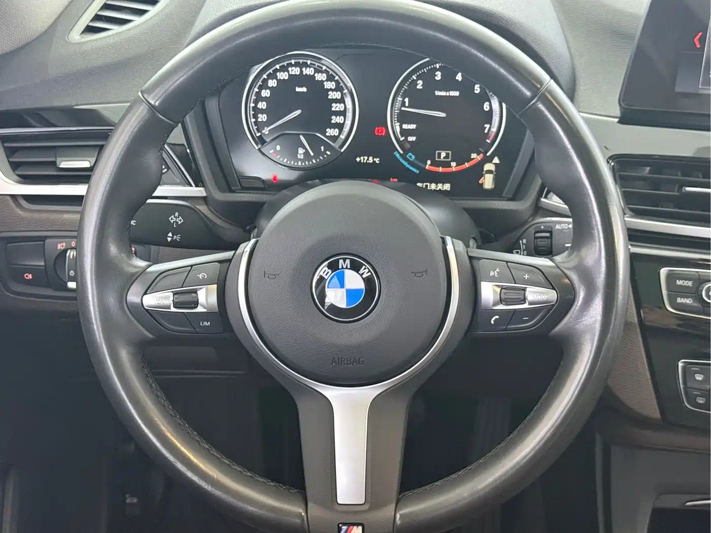 BMW X1 2022 sDrive25Li Leading фото 8