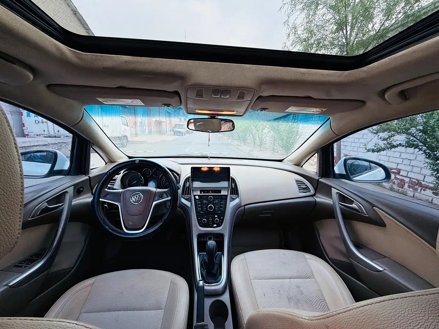 Buick Excelle 2013 Model GT 1.6L Manual Progressive фото 6