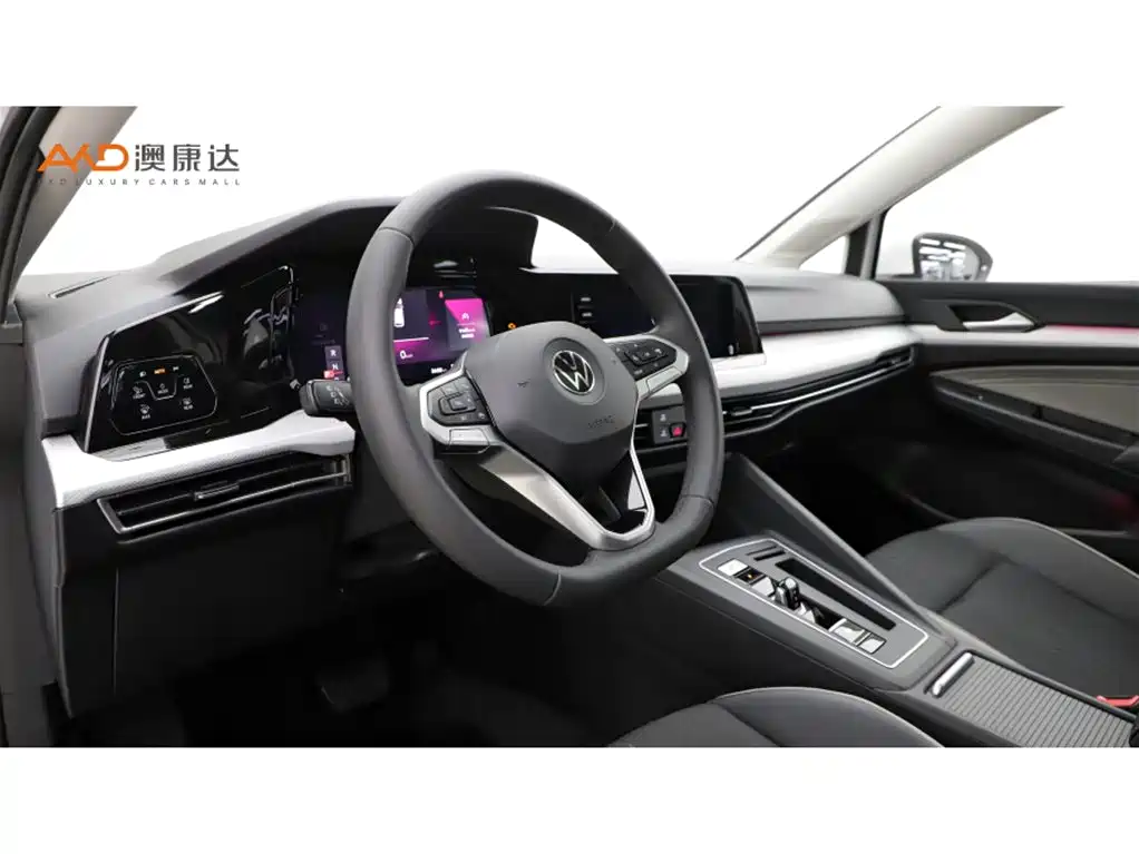 Volkswagen Golf 2023 Facelift 280TSI DSG Pro фото 6