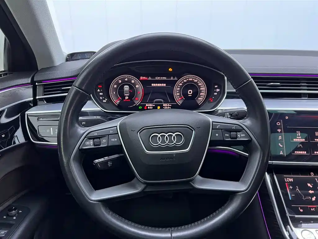 Audi A8 2019 Facelift Plus A8L 50 TFSI quattro Comfort фото 21