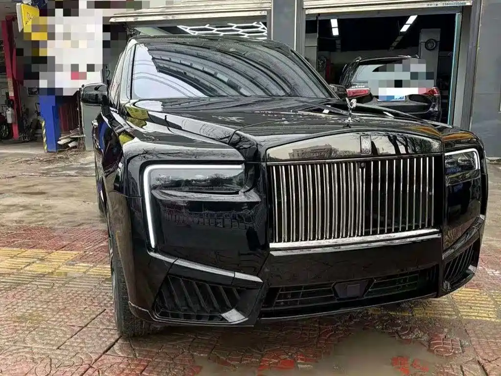 Фото 4 - Rolls-Royce Cullinan