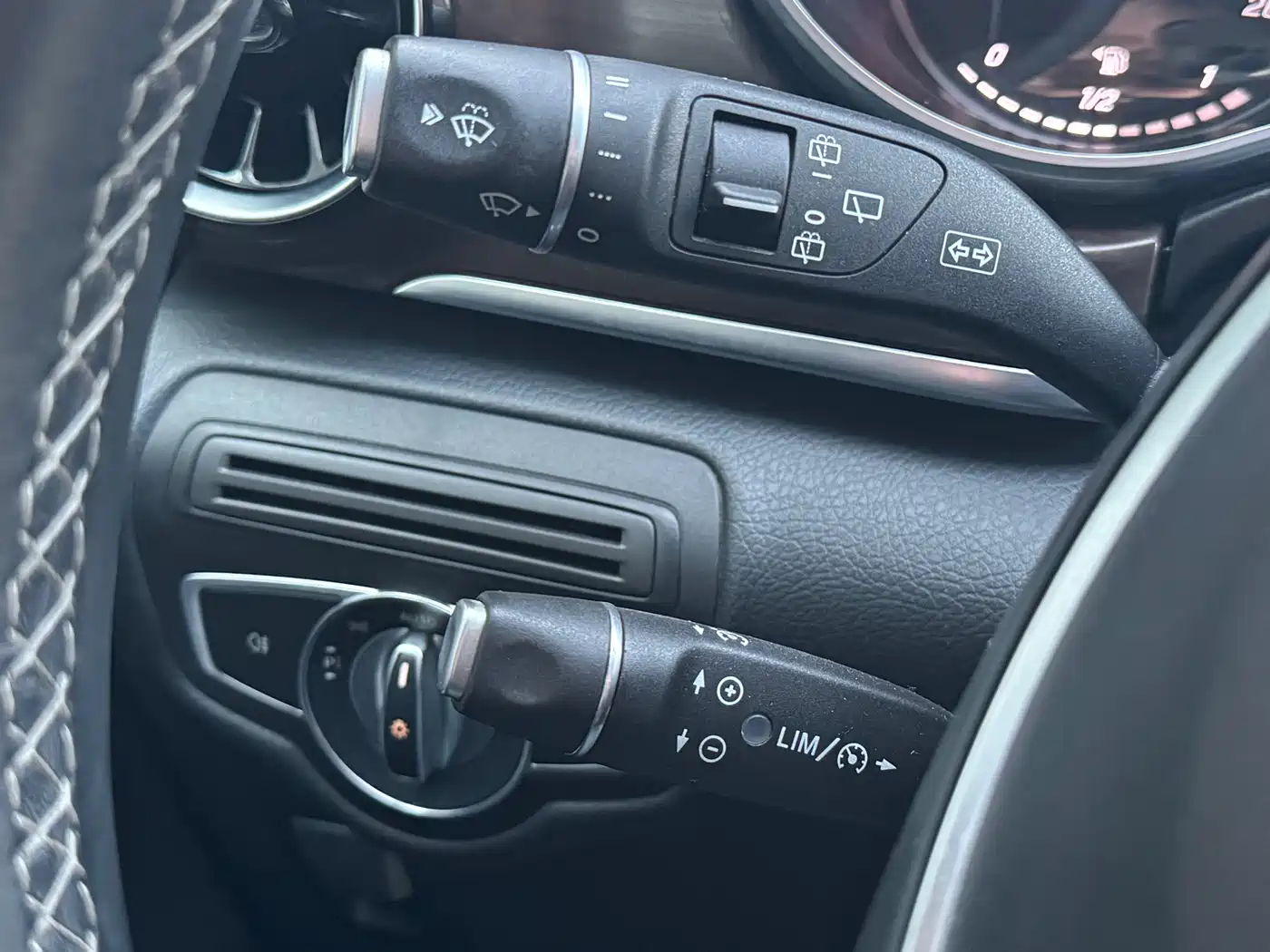 Mercedes-Benz V-Class 2021 V 260 Pilot Edition фото 9