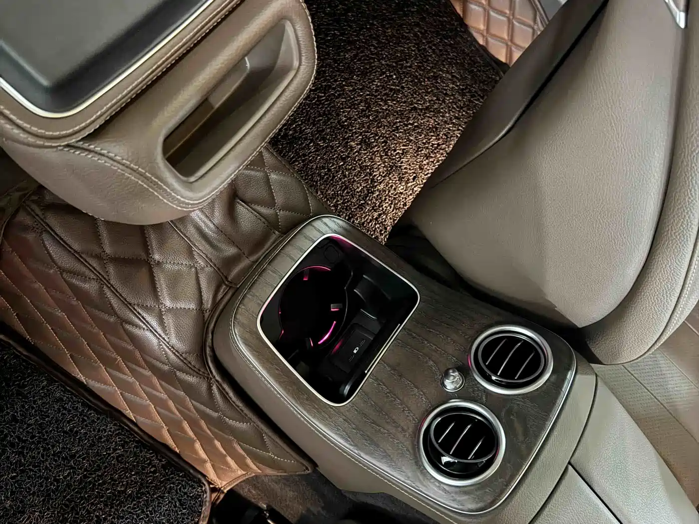 Mercedes-Benz E-Class 2021 E 300 L Fashion фото 12