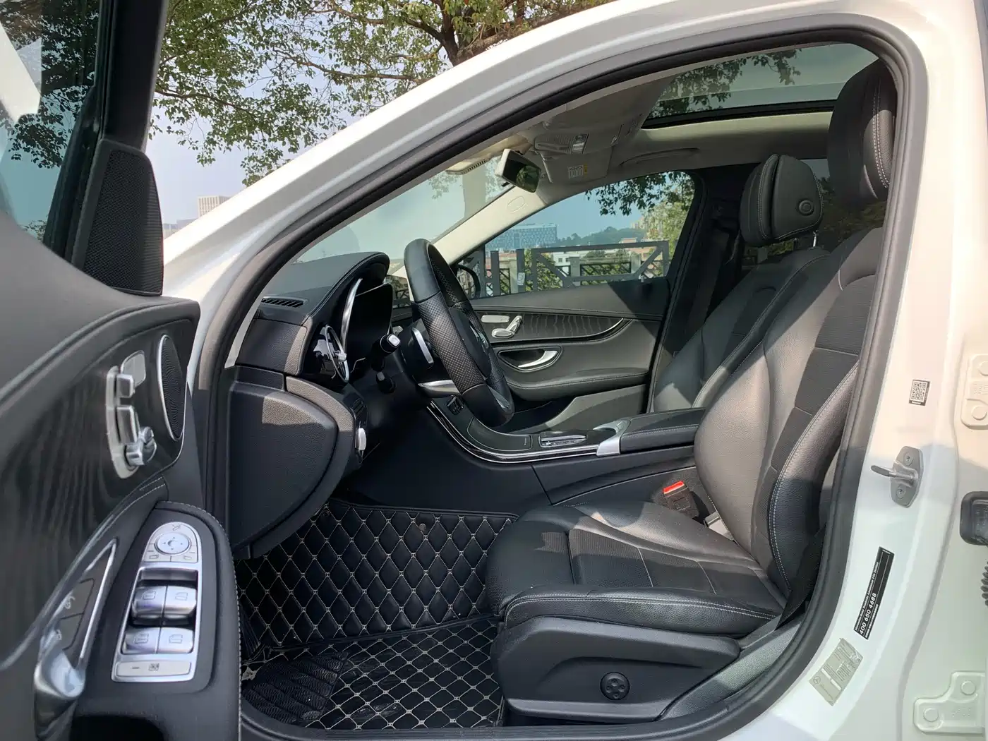 Mercedes-Benz C-Class 2020 Facelift C 260 L Sport фото 14