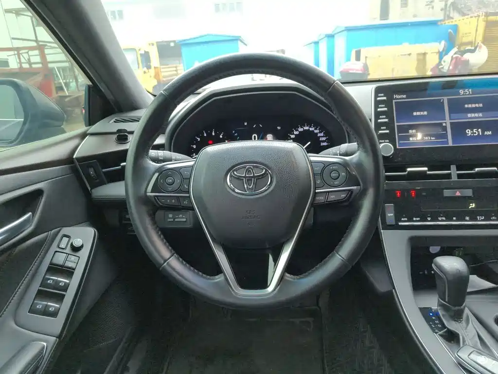 Фото 3 - Toyota Avalon