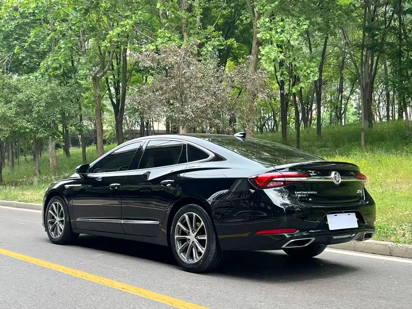 BUICK LACROSSE