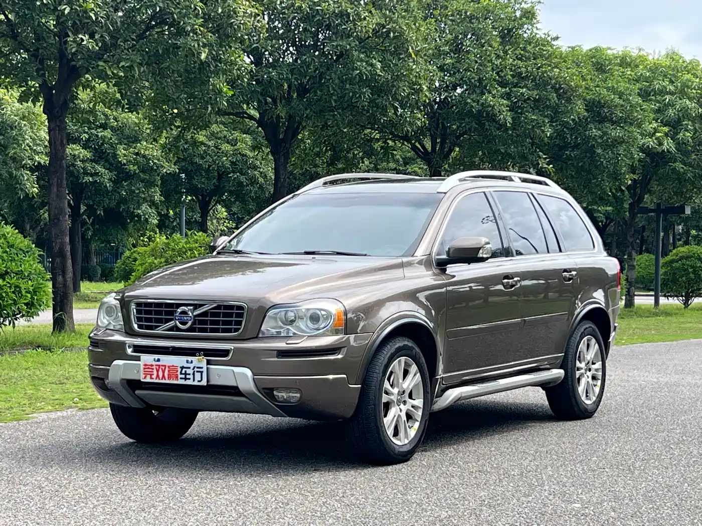 Фото 1 - Volvo XC90