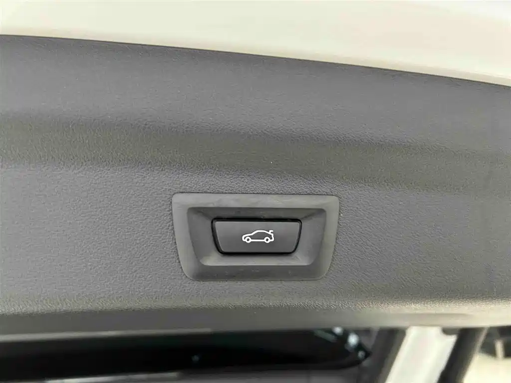 BMW X1 2023 sDrive20Li X Design Package фото 17
