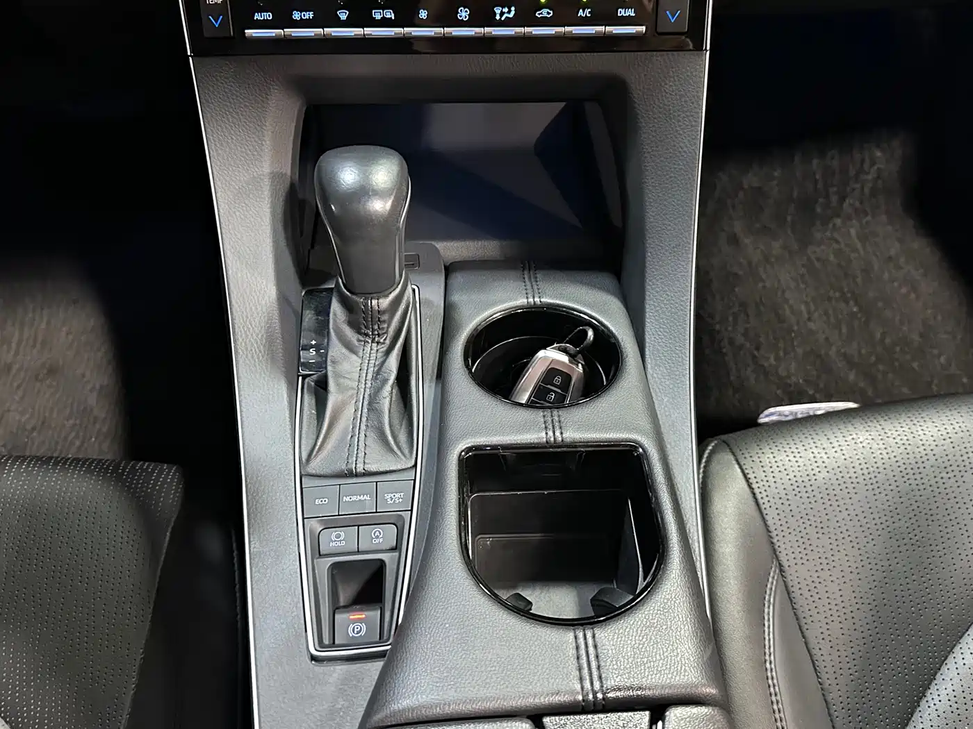 Toyota Avalon 2021 2.5L Luxury Edition фото 14