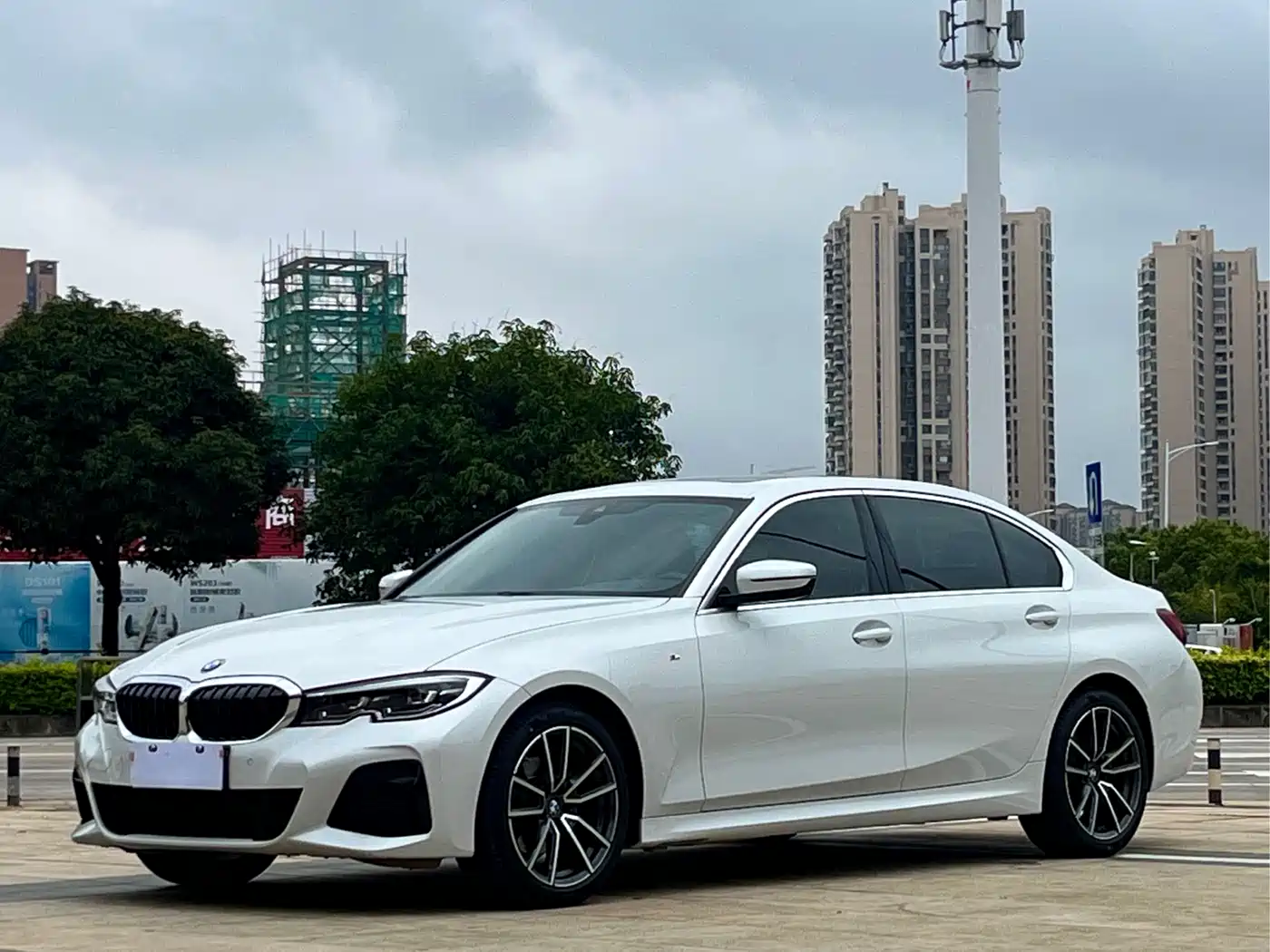 BMW 3 Series 2022 Facelift 325Li M Sport Package