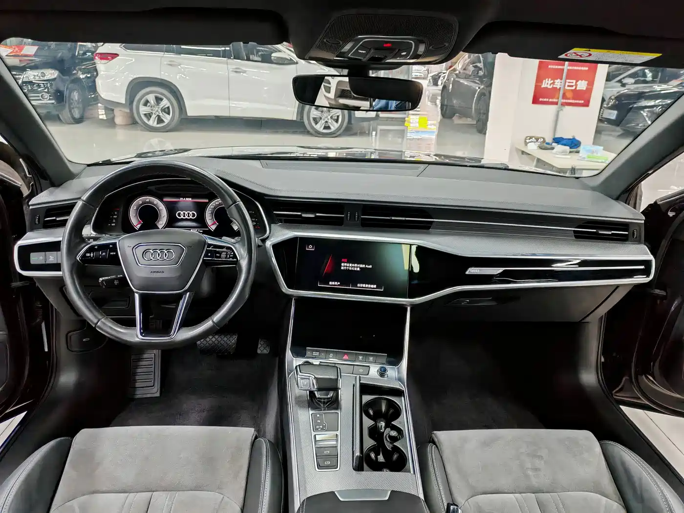 Audi A6L 2021 40 TFSI Luxury Sport фото 4