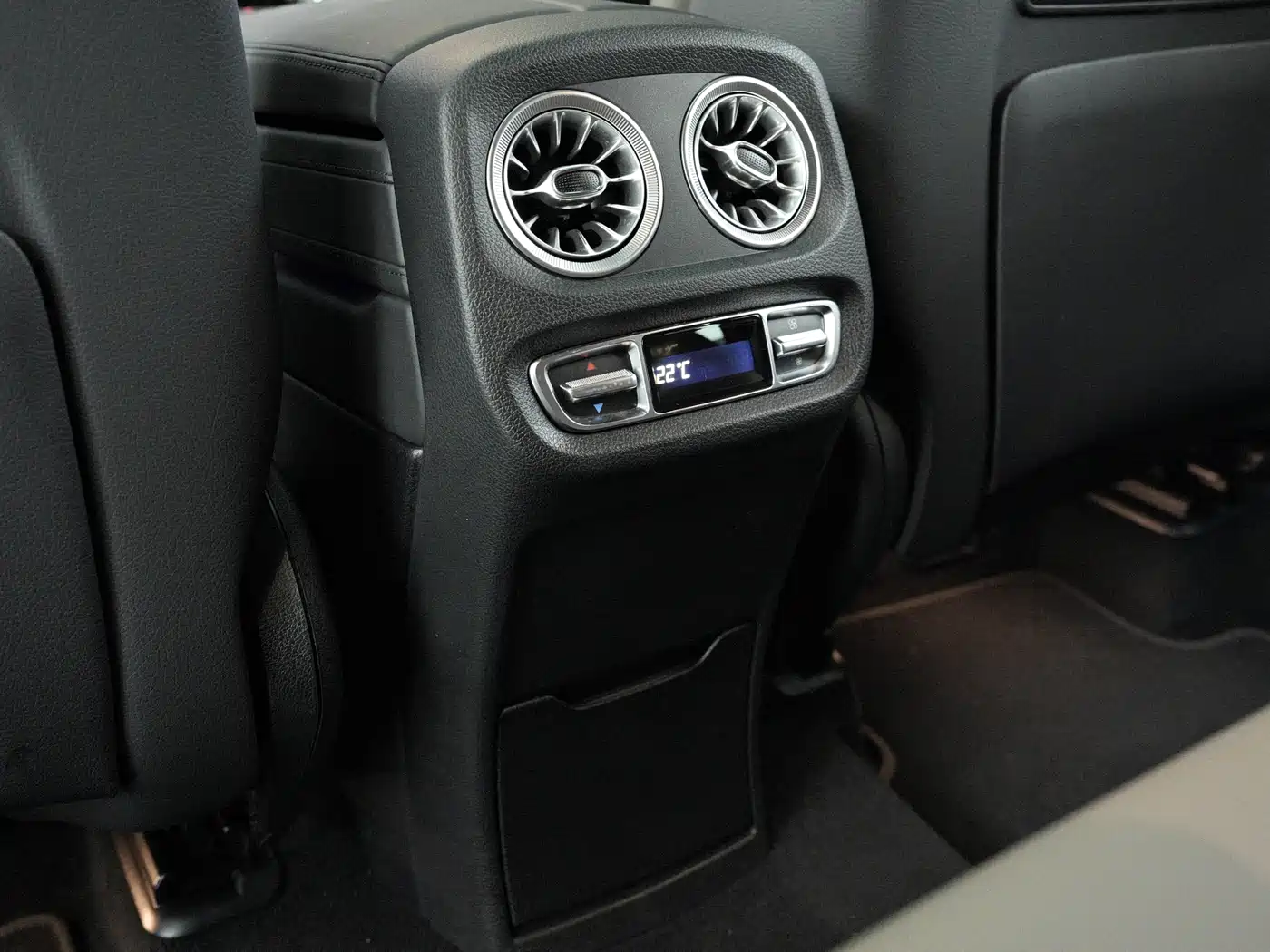 Mercedes-Benz G-Class AMG 2023 AMG G 63 фото 21