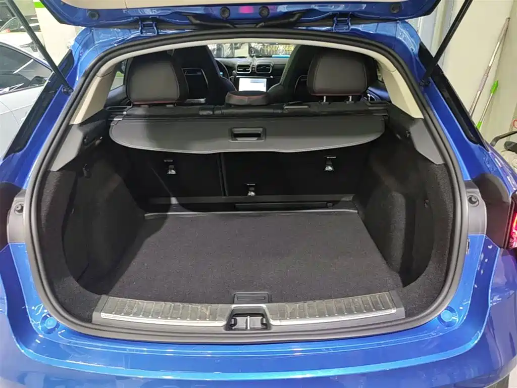 Lynk & Co 02 2018 1.5T DCT 2WD Power Edition China V фото 19