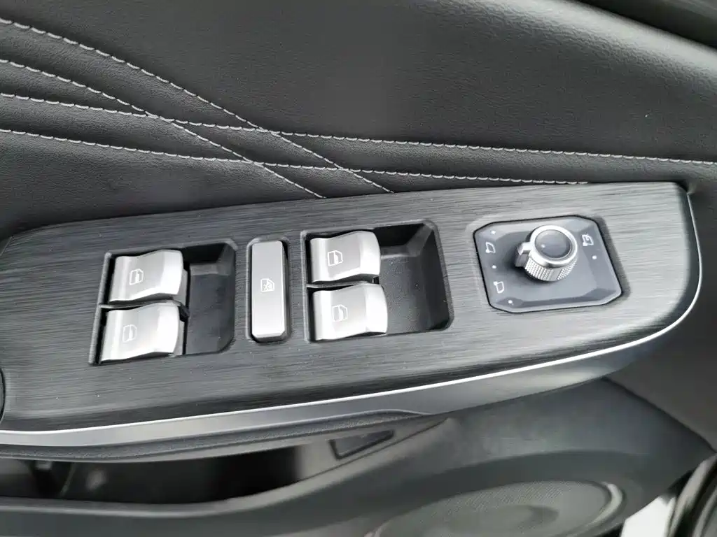 WEY VV5 2021 2021 1.5T 2WD Smart Pioneer