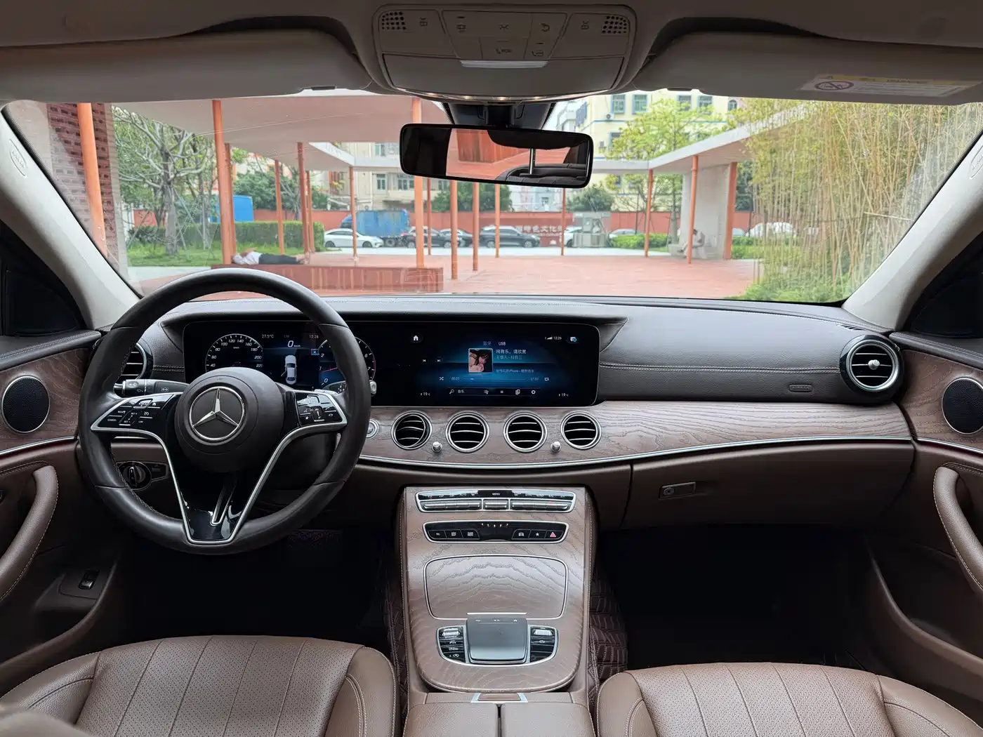 Mercedes-Benz E-Class 2021 E 300 L Fashion фото 9