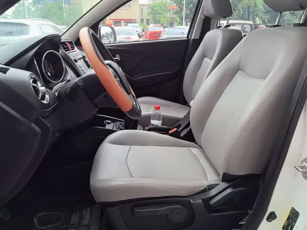 BAIC Huansu S3 2018 2017 1.5L Manual Luxury