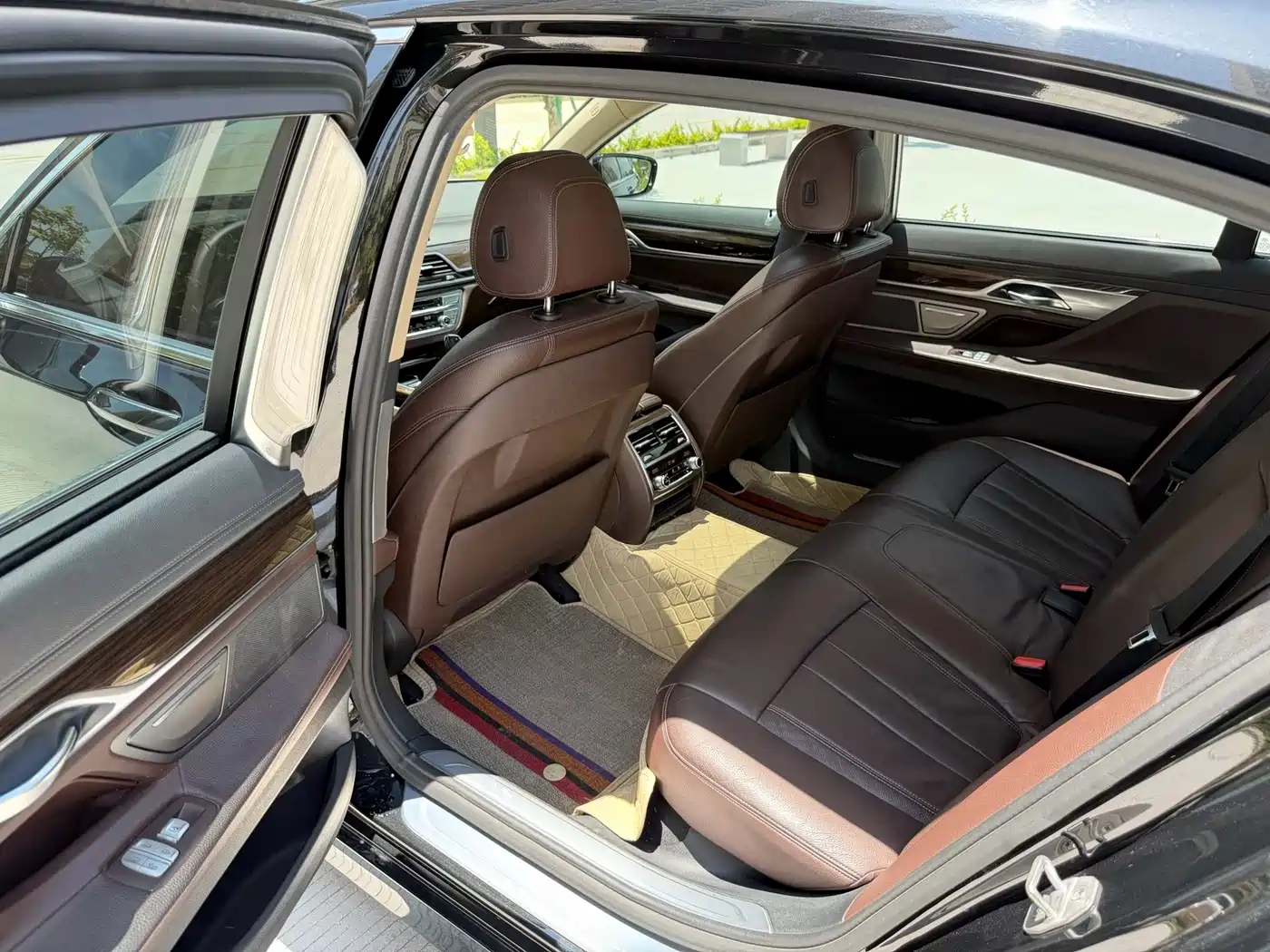 BMW 7 Series 2016 730Li Luxury фото 5