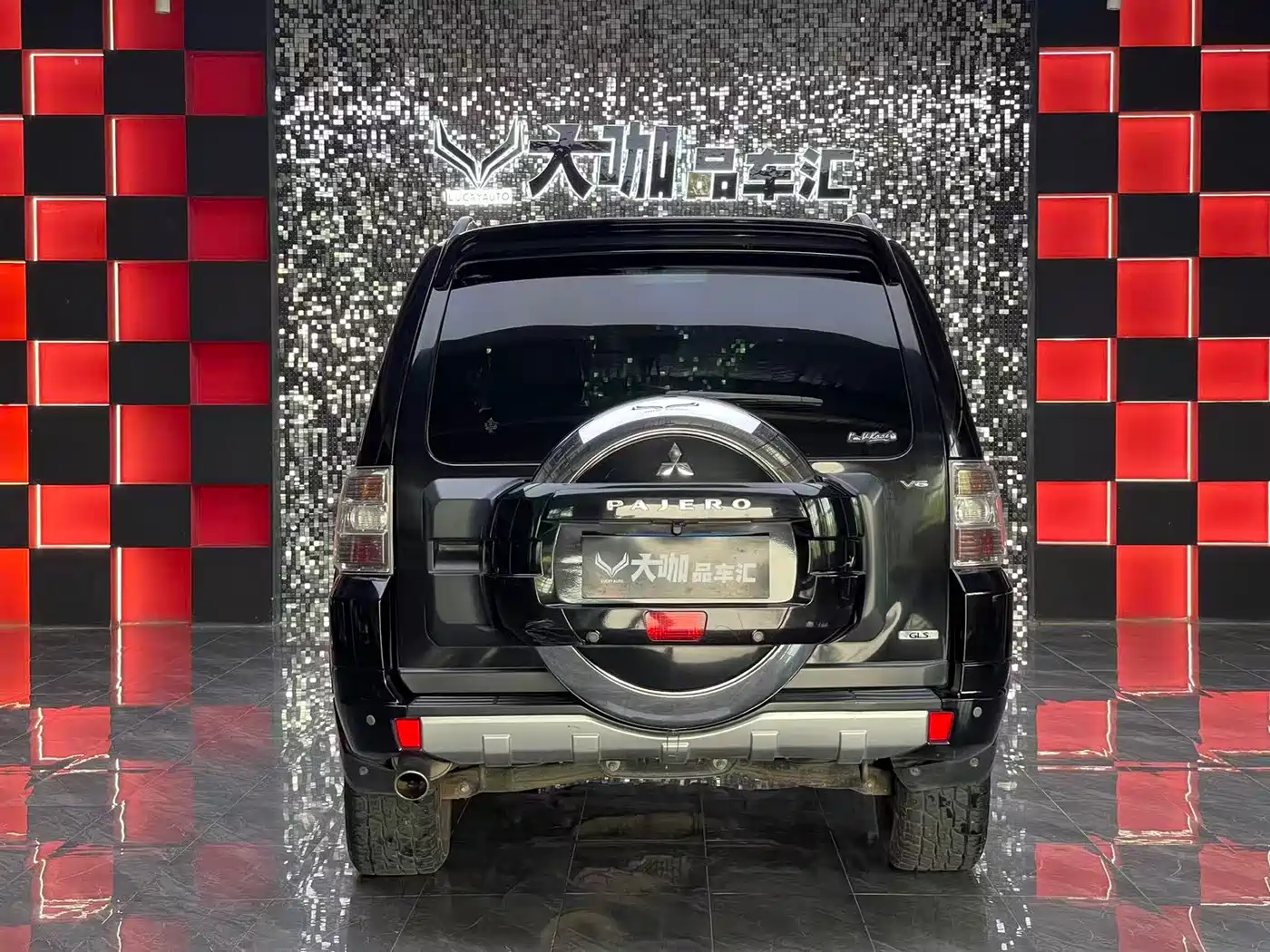 Mitsubishi Pajero (Import) 2014 3.0L Elite Edition фото 5