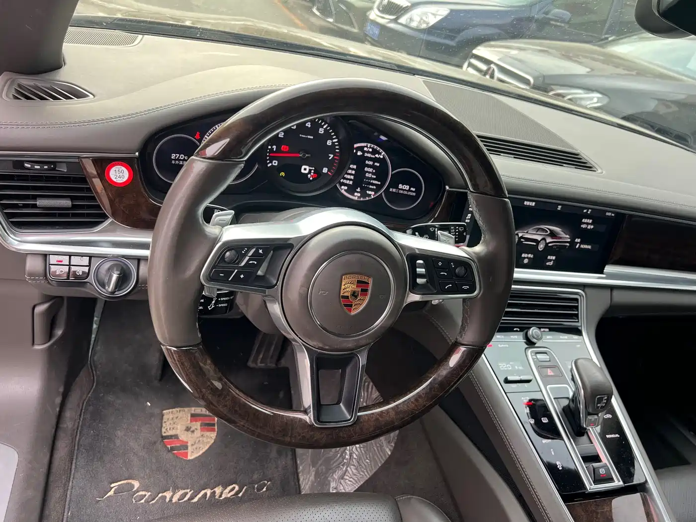 Porsche Panamera 2017 Panamera 4 Executive Long Wheelbase 3.0T фото 9